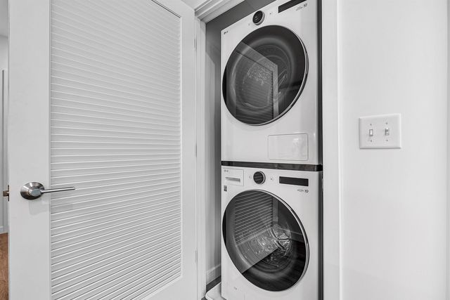 80 Constitution Ave Unit 320, Portsmouth, NH 03801