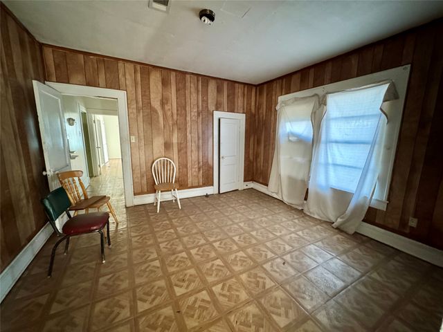 707 W Brooklyn Avenue, Dallas, TX 75208