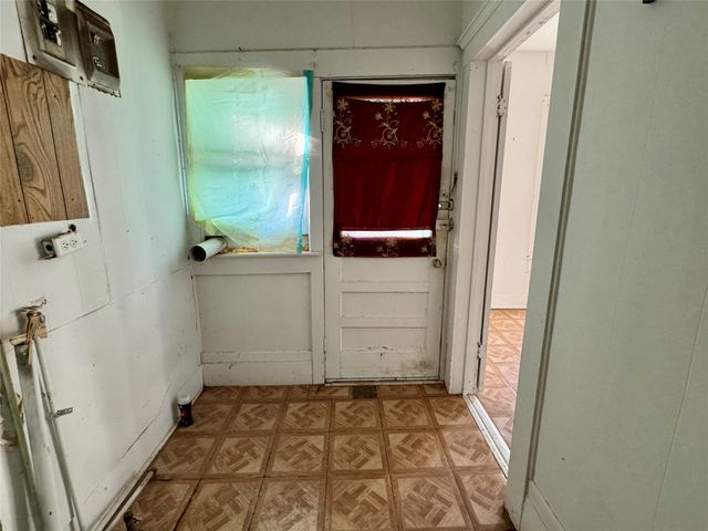 707 W Brooklyn Avenue, Dallas, TX 75208