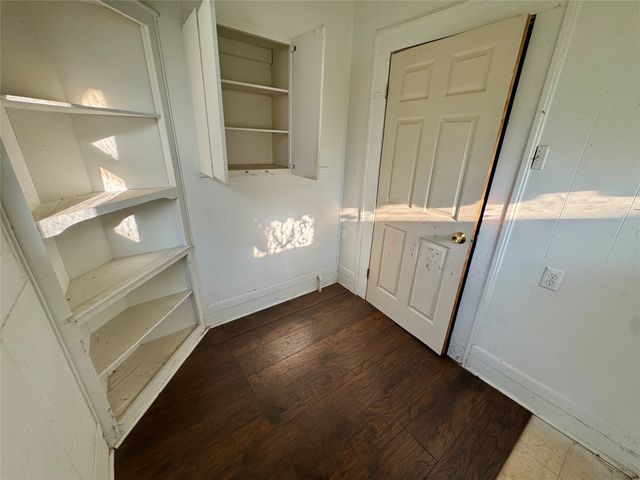 707 W Brooklyn Avenue, Dallas, TX 75208