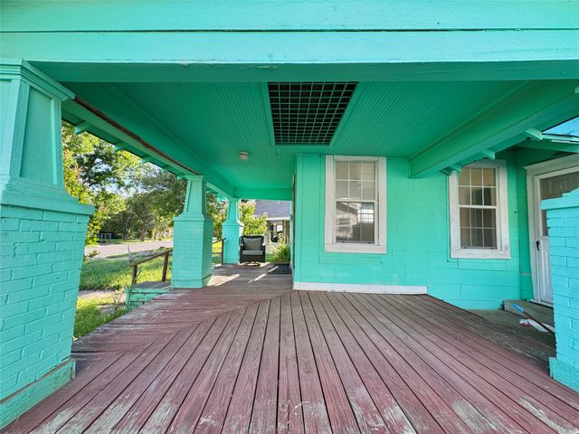 707 W Brooklyn Avenue, Dallas, TX 75208