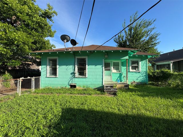 707 W Brooklyn Avenue, Dallas, TX 75208