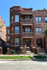 919 N Leavitt Street 2F, Chicago, IL 60622