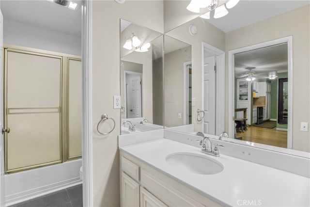 5334 Lindley Avenue 219, Encino, CA 91316