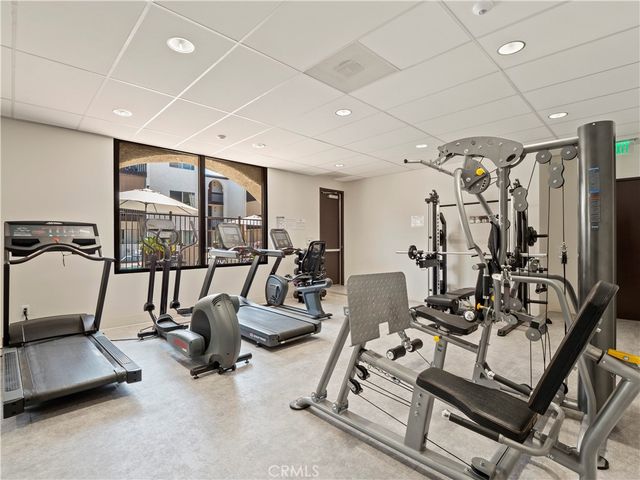 5334 Lindley Avenue 219, Encino, CA 91316