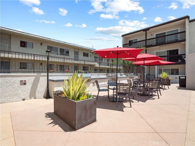 5334 Lindley Avenue 219, Encino, CA 91316