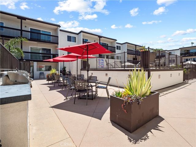 5334 Lindley Avenue 219, Encino, CA 91316