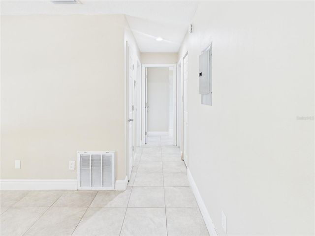 2800 E 113TH AVENUE 213, Tampa, FL 33612