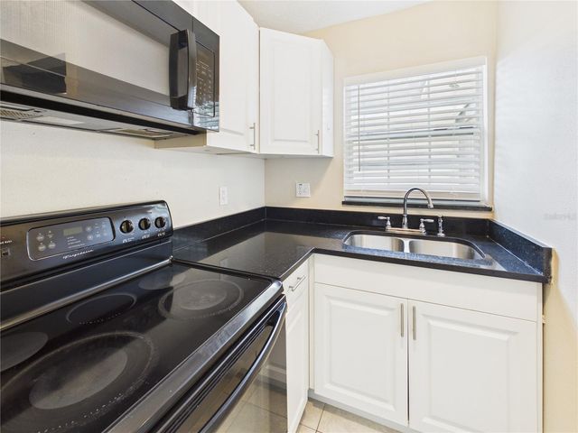 2800 E 113TH AVENUE 213, Tampa, FL 33612