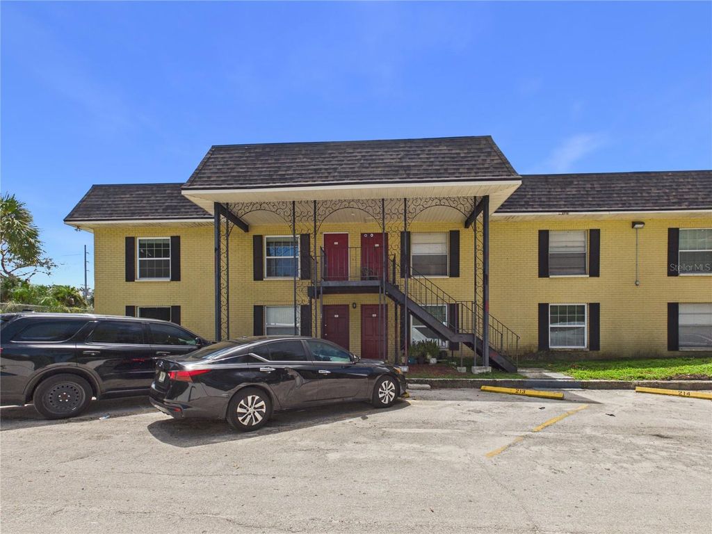 2800 E 113TH AVENUE 213, Tampa, FL 33612
