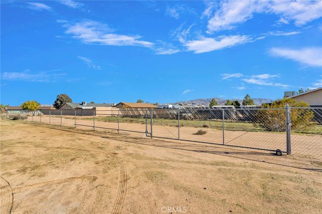 22186 Pahute, Apple Valley, CA 92308