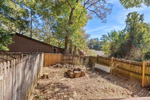 2387 Gregory Drive, Tallahassee, FL 32303