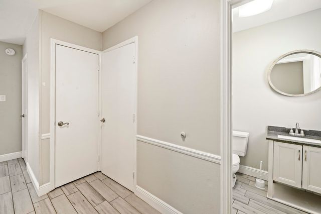 2387 Gregory Drive, Tallahassee, FL 32303