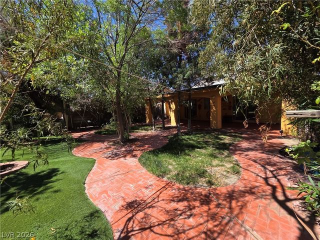 2300 Monterey Pine Drive, Las Vegas, NV 89156