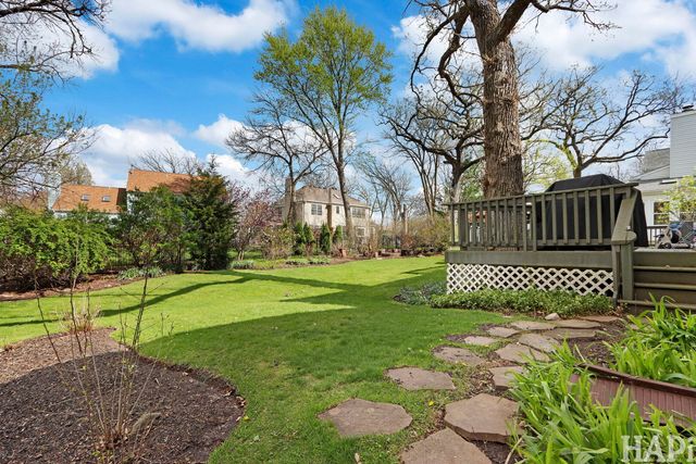 1121 Williamsburg Circle, Grayslake, IL 60030