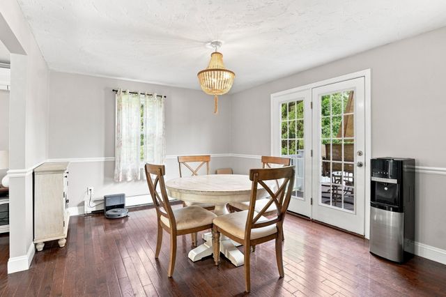 6 Westview Drive, Sutton, MA 01590