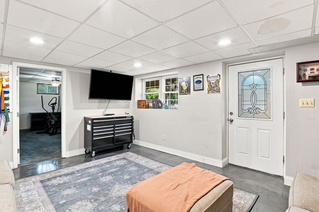 6 Westview Drive, Sutton, MA 01590