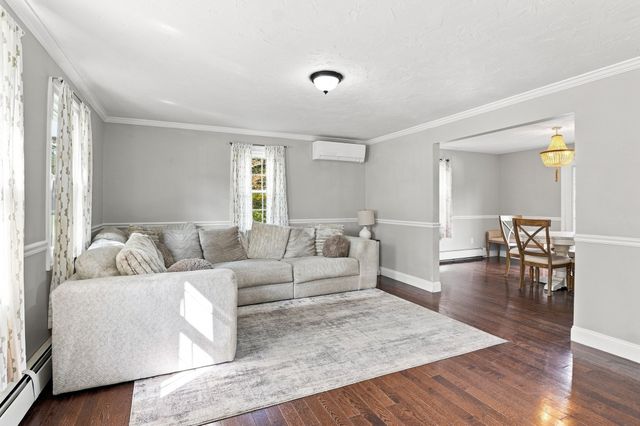 6 Westview Drive, Sutton, MA 01590