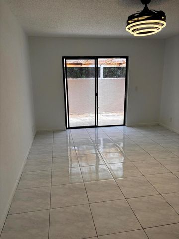 12761 Westhampton Circle, Wellington, FL 33414