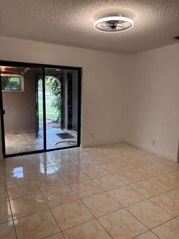 12761 Westhampton Circle, Wellington, FL 33414