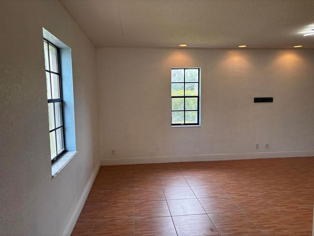 12761 Westhampton Circle, Wellington, FL 33414