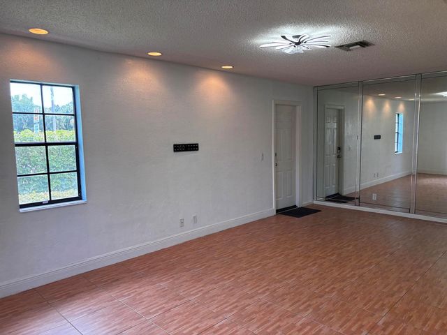 12761 Westhampton Circle, Wellington, FL 33414