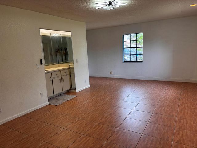 12761 Westhampton Circle, Wellington, FL 33414