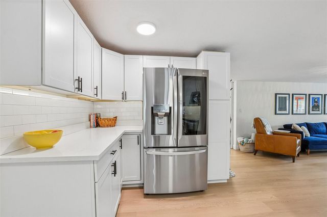 3525 W PAUL AVENUE, Tampa, FL 33611