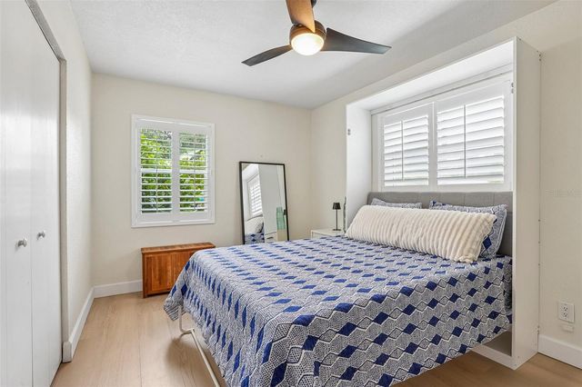 3525 W PAUL AVENUE, Tampa, FL 33611