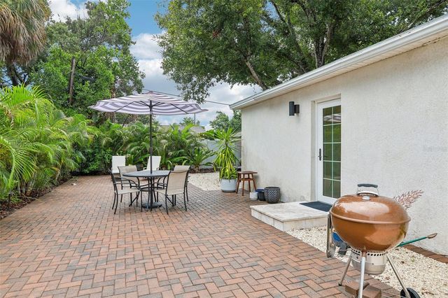 3525 W PAUL AVENUE, Tampa, FL 33611