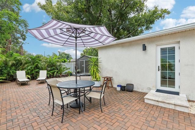 3525 W PAUL AVENUE, Tampa, FL 33611