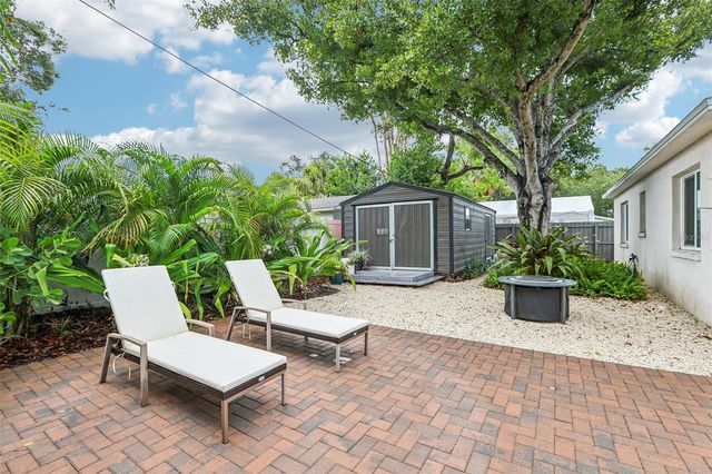 3525 W PAUL AVENUE, Tampa, FL 33611