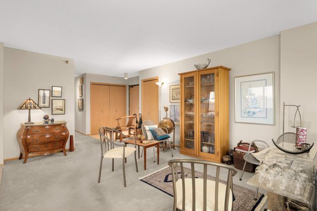 110 1st Avenue NE F806, Minneapolis, MN 55413