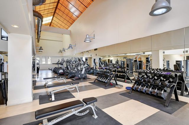 110 1st Avenue NE F806, Minneapolis, MN 55413