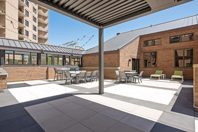 110 1st Avenue NE F806, Minneapolis, MN 55413