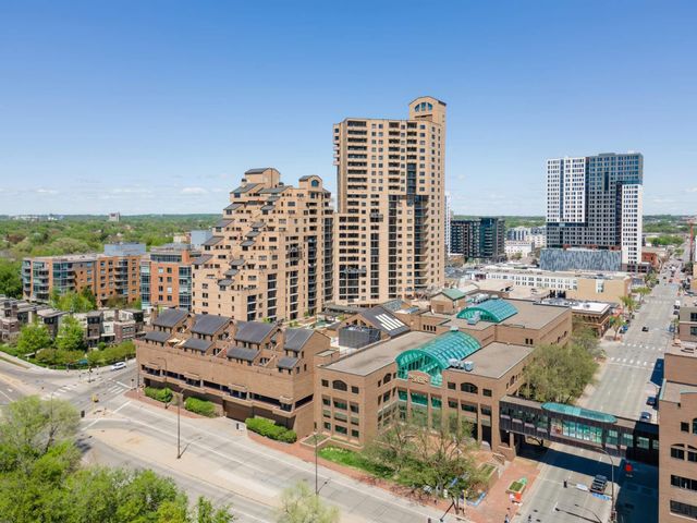 110 1st Avenue NE F806, Minneapolis, MN 55413