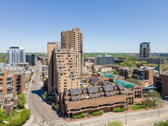 110 1st Avenue NE F806, Minneapolis, MN 55413