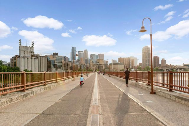 110 1st Avenue NE F806, Minneapolis, MN 55413