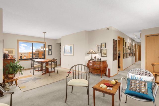 110 1st Avenue NE F806, Minneapolis, MN 55413