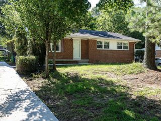 829 Greenwich Street, Raleigh, NC 27610