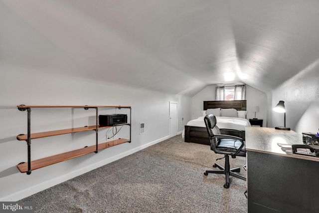 860 HESS RD, York, PA 17404