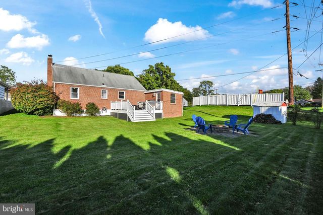 860 HESS RD, York, PA 17404