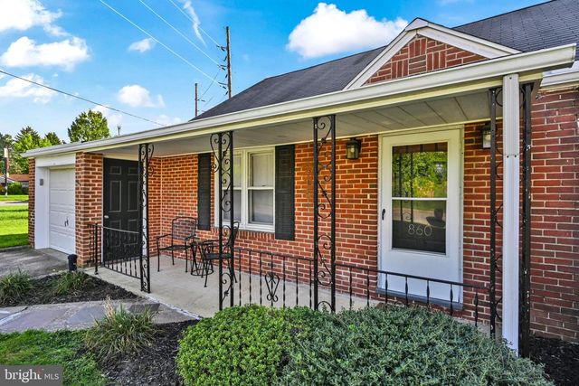 860 HESS RD, York, PA 17404