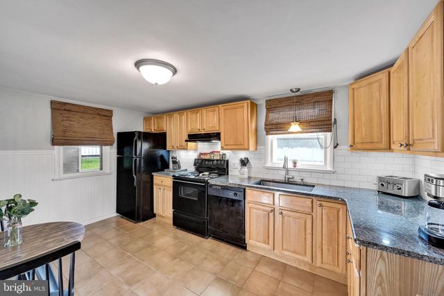 860 HESS RD, York, PA 17404