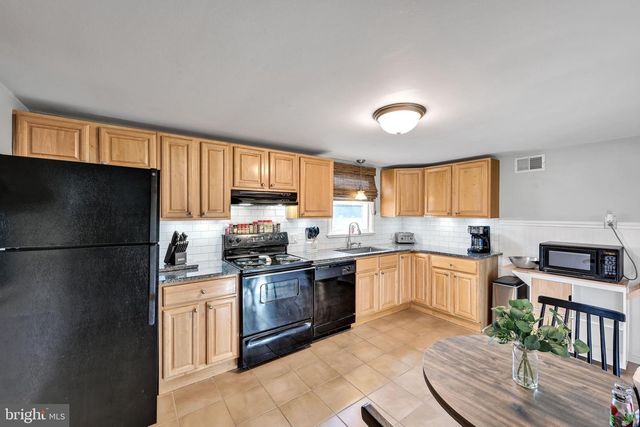 860 HESS RD, York, PA 17404