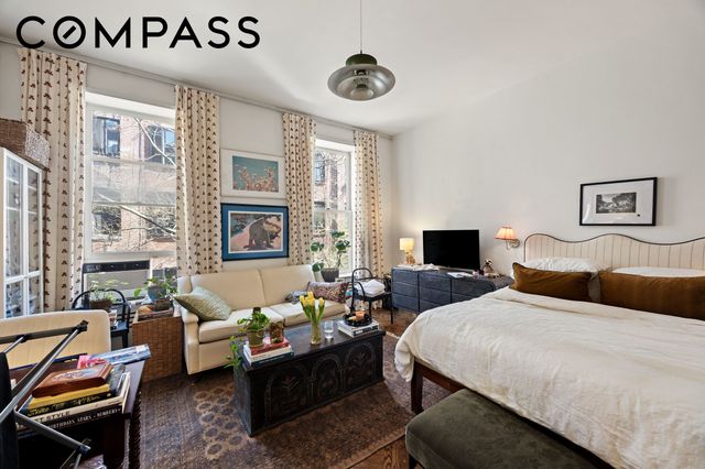 31 W 9th Street, New York City, NY 10011