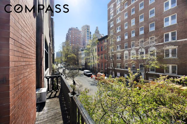 31 W 9th Street, New York City, NY 10011
