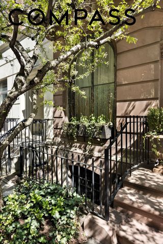 31 W 9th Street, New York City, NY 10011