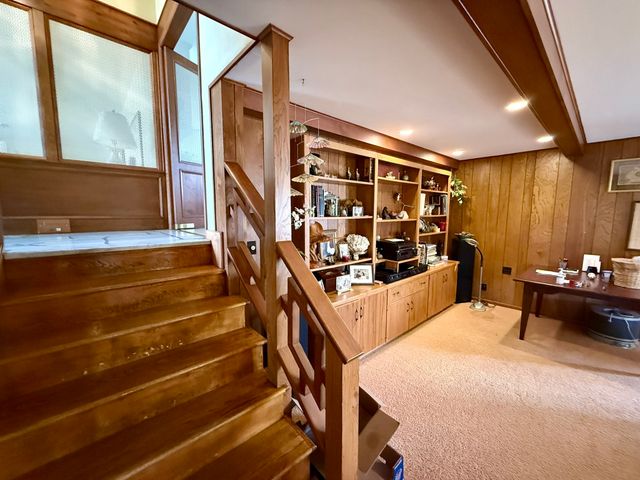 700 Lake Dr, Gallatin, TN 37066