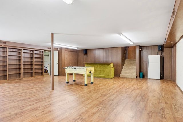 700 Lake Dr, Gallatin, TN 37066